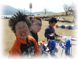 強風が吹き荒れる